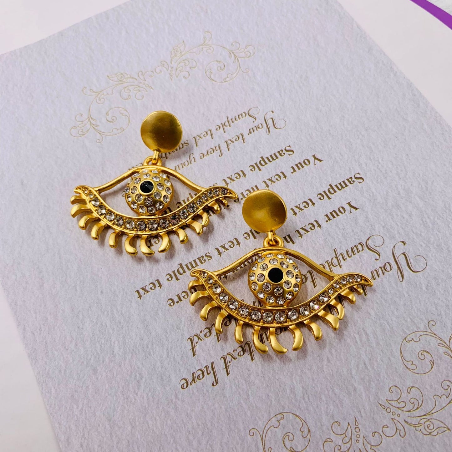 Beautiful eye earring