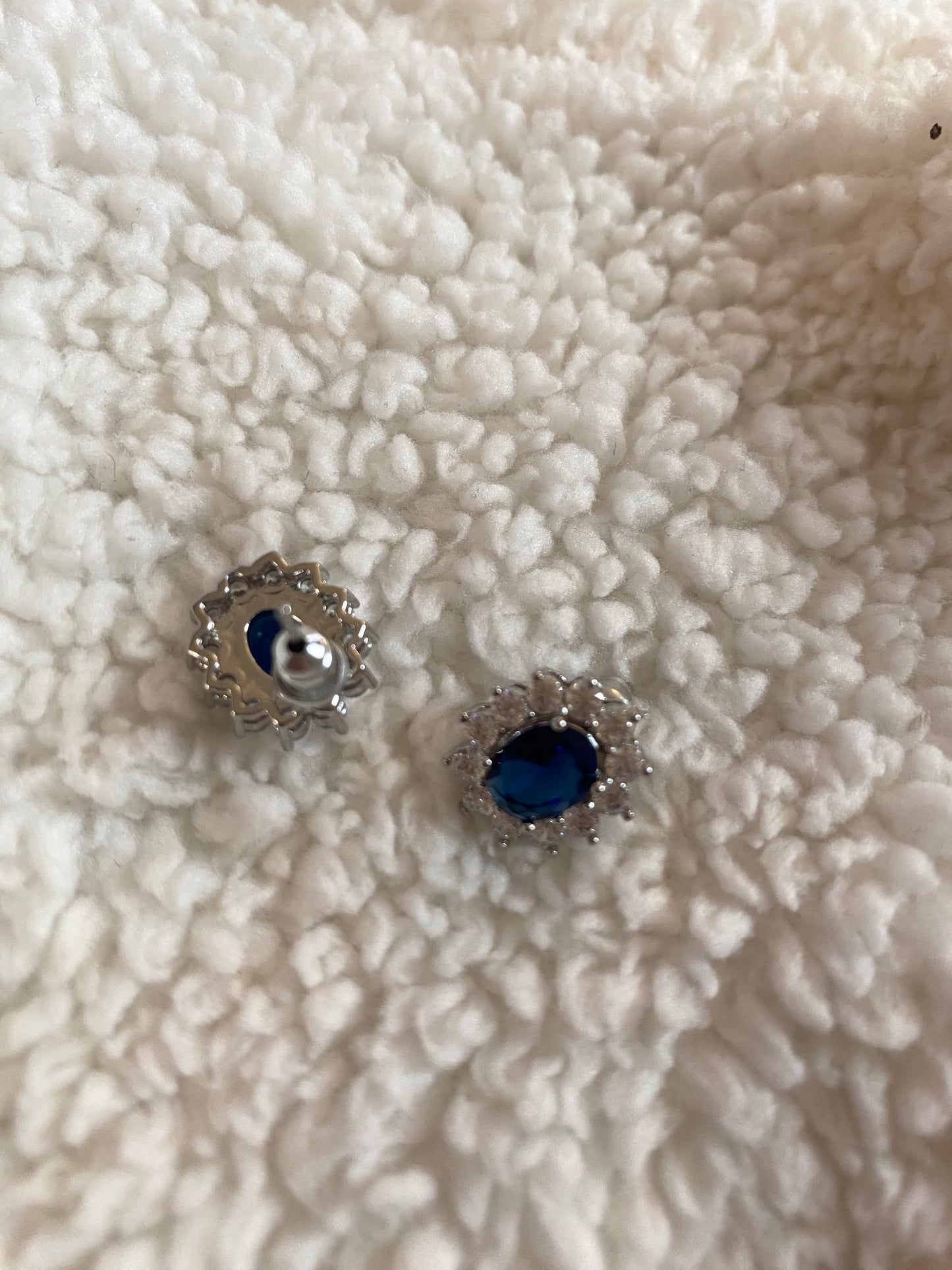 Oval Shape blue Crystal Earrings Women Fashion Jewelry Zircon Stud Earring